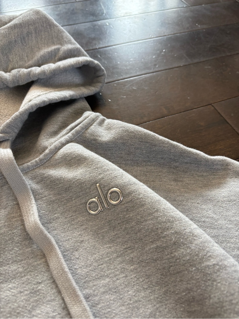 ALO Yoga Men’s Light Heather Gray Hoodie Sweatshirt - Picture 2 of 5